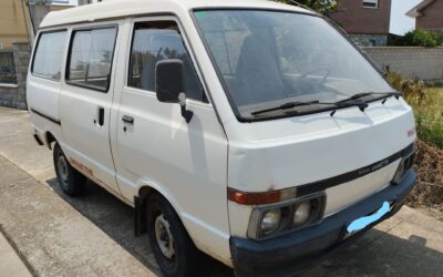 Nissan vanette Diesel 1993 pendiente de ITV en buen estado