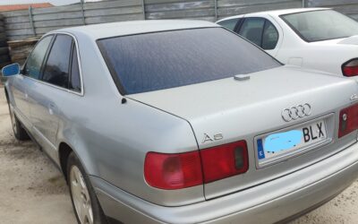 audi en buen estado  4.2 gasolina  4 x 4