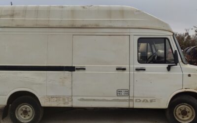 furgon techo alto para reparar 1200 €