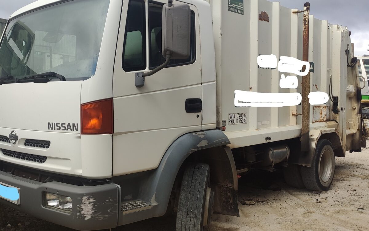 nissan basura.jpg222