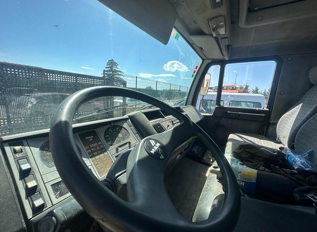 WhatsApp Image 2023-08-25 at 17.14.03 (17)