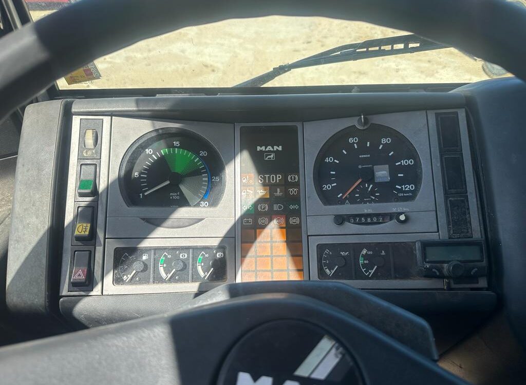 WhatsApp Image 2023-08-25 at 17.14.03 (22)