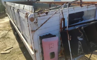 bañera trilateral escoñera bascula de derecha, izquierda y para atras laterales de aluminio, tre ejes 4800