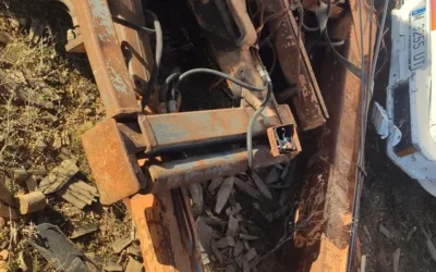 grua forestal guerra n 70 con consola para colocar en camión o semirremolque en la parte trasera parte trasera ( esta montada en un 3 ejes)