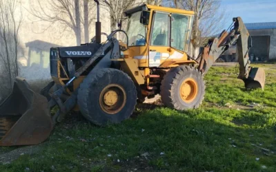 Retroexcavadora mixta volvo L70 funcionando sin documentacion
