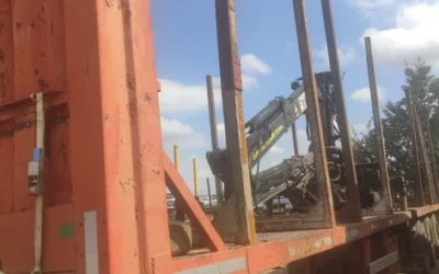 semirremolque 3 ejes suspension neumatica frenos de tambor con grua fiat forestal homologada y desmontable