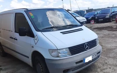 se vende mercedes vito diesel año 2003